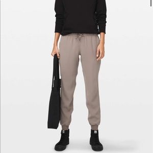 Lululemon On The Fly Joggers *Woven